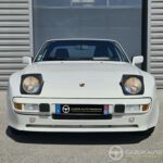 Porsche 944 2.5 Phase 2 – vue de face avec phares relevés