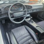 Porsche 944 2.5 Phase 2 – poste de conduite