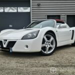 Opel Speedster / Vauxhall VX220 – vue trois-quarts avant gauche