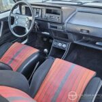 Volkswagen Golf 1 GTI 16S Oettinger – tableau de bord côté passager