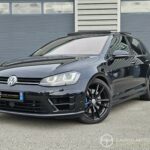 Volkswagen Golf 7 R 2.0 TSI 300ch DSG6 5 Portes — vue trois-quarts avant opposée