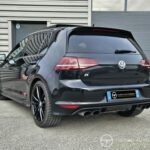Volkswagen Golf 7 R 2.0 TSI 300ch DSG6 5 Portes — vue trois-quarts arrière