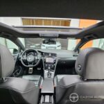 Volkswagen Golf 7 R 2.0 TSI 300ch DSG6 5 Portes — toit ouvrant et habitacle