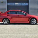 Mitsubishi Lancer Evo X 2,0 T 295 MR TC-SST — profil opposé