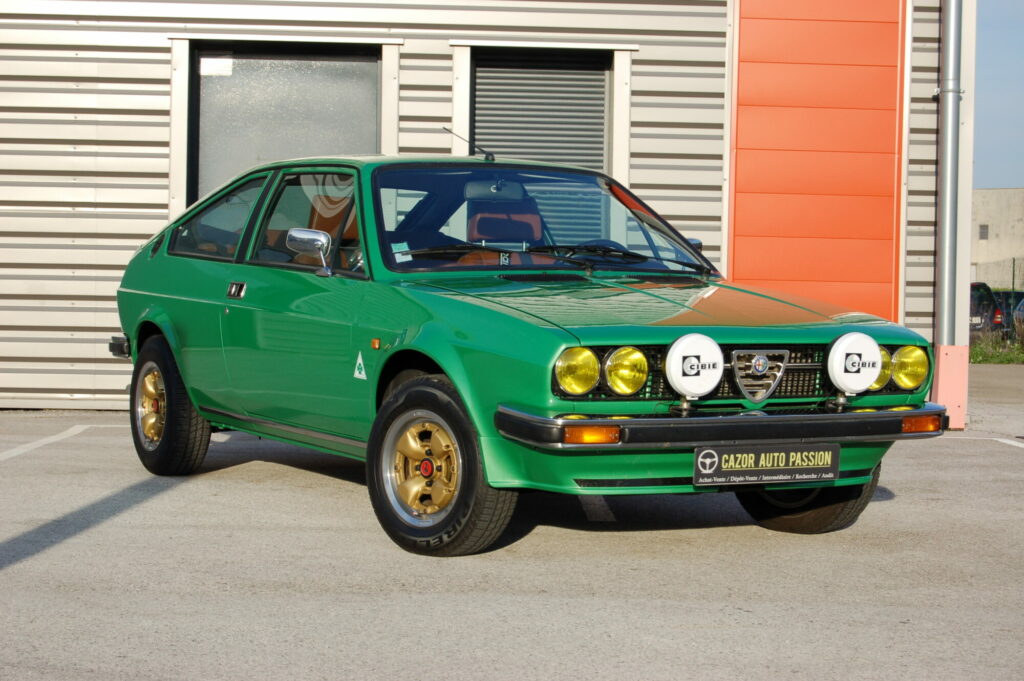 Alfa Romeo Alfasud Sprint 1.5 Veloce — vue trois-quarts avant