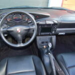Porsche 911 type 996 Carrera 2 Cabriolet 3.6 320 ch — tableau de bord et console