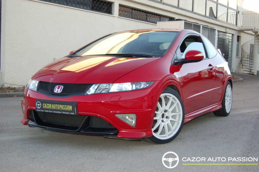 Honda Civic Type R FN2 2.0 i-VTEC 201 ch — Heritage Pack GP — vue trois-quarts avant