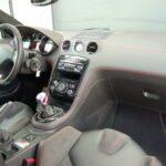 Peugeot RCZ R 1.6 THP 270 ch — habitacle côté passager