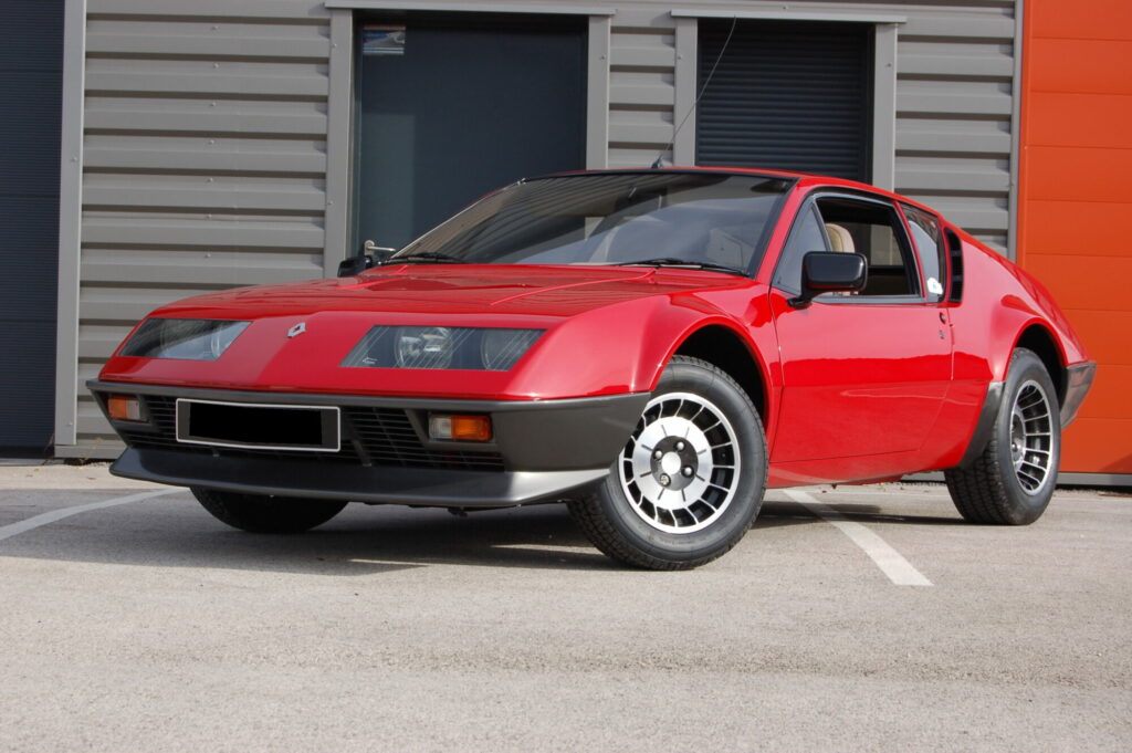 Alpine Renault A310 V6 Phase 2 — type A310 2700 VA — vue trois-quarts avant