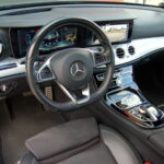 Mercedes Classe E 350d 260 ch Sport Line 9G-Tronic — poste de conduite