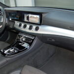 Mercedes Classe E 350d 260 ch Sport Line 9G-Tronic — habitacle côté passager
