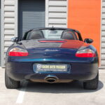 Porsche Boxster 986 2.5 204 ch — boîte manuelle — vue arrière décapotée