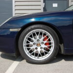 Porsche Boxster 986 2.5 204 ch — boîte manuelle — jante avant