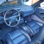 Porsche Boxster 986 2.5 204 ch — boîte manuelle — poste de conduite