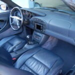 Porsche Boxster 986 2.5 204 ch — boîte manuelle — habitacle côté passager
