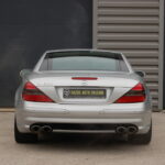Mercedes SL 500 Pack AMG (R230) 306 ch — vue arrière