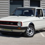 Volkswagen Golf 1 GTI 1800 DX — vue trois-quarts avant opposée
