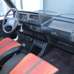 Volkswagen Golf 1 GTI 1800 DX — habitacle côté passager