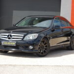 Mercedes Classe C 350 Avantgarde Pack AMG 7G-Tronic (W204) — vue trois-quarts avant opposée