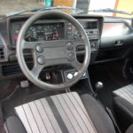 Volkswagen Golf 1 GTI 1800 DX Plus Pirelli — poste de conduite