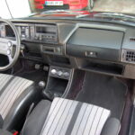 Volkswagen Golf 1 GTI 1800 DX Plus Pirelli — tableau de bord et console