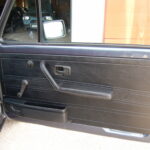 Volkswagen Golf 1 GTI 1800 DX Plus Pirelli — contre-porte passager