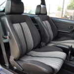 Volkswagen Golf 1 GTI 1800 DX Plus Pirelli — habitacle côté passager