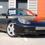 Porsche 911 type 996 Carrera 2 Cabriolet 3.4 Tiptronic S — vue trois-quarts avant opposée