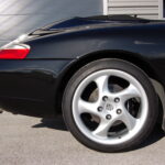 Porsche 911 type 996 Carrera 2 Cabriolet 3.4 Tiptronic S — jante arrière