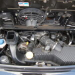 Porsche 911 type 996 Carrera 2 Cabriolet 3.4 Tiptronic S — compartiment moteur
