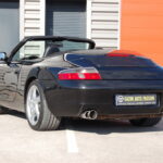 Porsche 911 type 996 Carrera 2 Cabriolet 3.4 Tiptronic S — vue trois-quarts arrière opposée