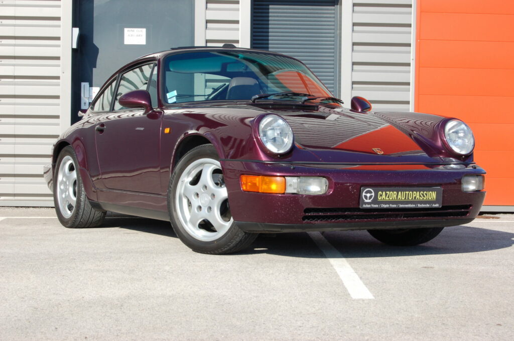 Porsche 911 type 964 Carrera 2 Phase 2 — vue trois-quarts avant