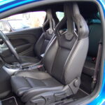 Opel Astra GTC OPC 2.0 Turbo 280 ch — siège conducteur