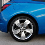 Opel Astra GTC OPC 2.0 Turbo 280 ch — jante arrière