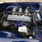 Triumph TR6 2.5 — Triple carburateurs — 1973 — compartiment moteur complet