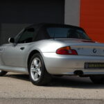 BMW Z3 2.0 Roadster 150 ch — vue trois-quarts arrière opposée