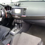 Mitsubishi Lancer Evolution X MR TC-SST — préparation 400 ch — habitacle côté passager