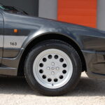 Alfa Romeo Alfetta GTV 2.0 Production — n°163/300 — jante avant