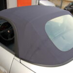 Porsche Boxster 986 2.7 220 ch — capote, vue trois-quarts