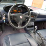 Porsche Boxster 986 2.7 220 ch — poste de conduite
