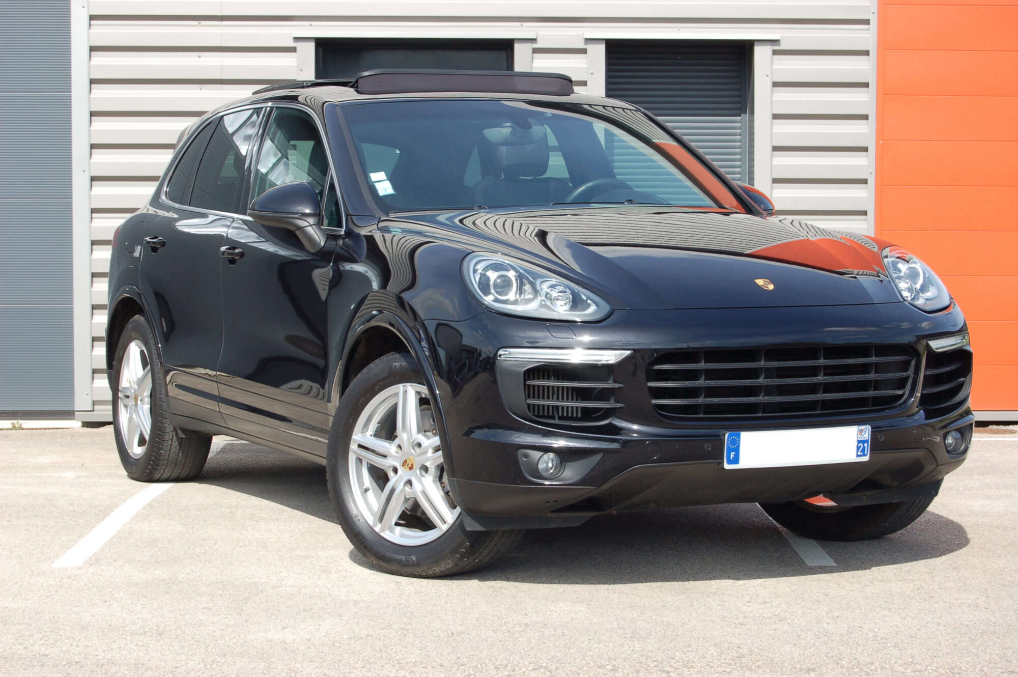 Porsche Cayenne S V6 3.0 Diesel 262 ch Tiptronic — vue trois-quarts avant