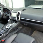 Porsche Cayenne S V6 3.0 Diesel 262 ch Tiptronic — habitacle côté passager