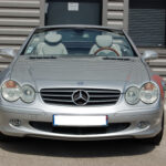 Mercedes SL 500 (R230) 306 ch BVA — vue de face décapotée