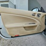 Jaguar XK Coupé V8 4.2 306 ch BVA6 — contre-porte conducteur