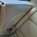 Jaguar XK Coupé V8 4.2 306 ch BVA6 — détail banquette arrière