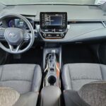 Toyota Corolla 1,8 Hybride 122 ch Design — tableau de bord et console centrale