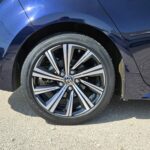 Toyota Corolla 1,8 Hybride 122 ch Design — jante arrière opposée