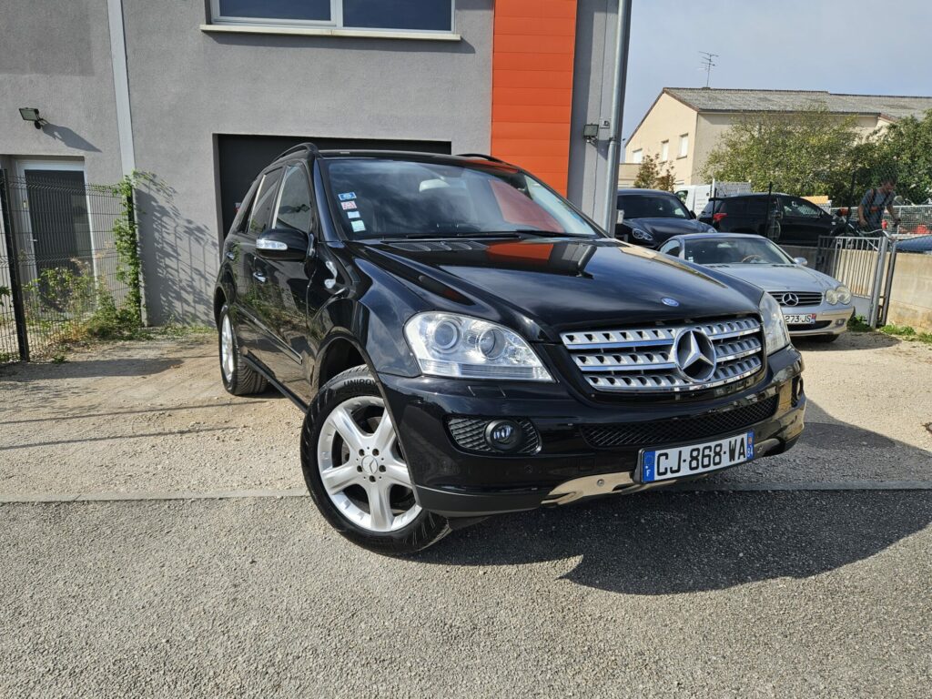 Mercedes ML 320 CDI Sport 7G-Tronic 224 ch — vue trois-quarts avant