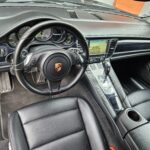 Porsche Panamera S Hybrid V6 3.0 416 ch — poste de conduite