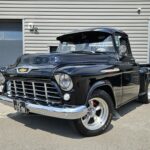 Chevrolet 3100 Apache V8 Restomod — 1955 — vue trois-quarts avant